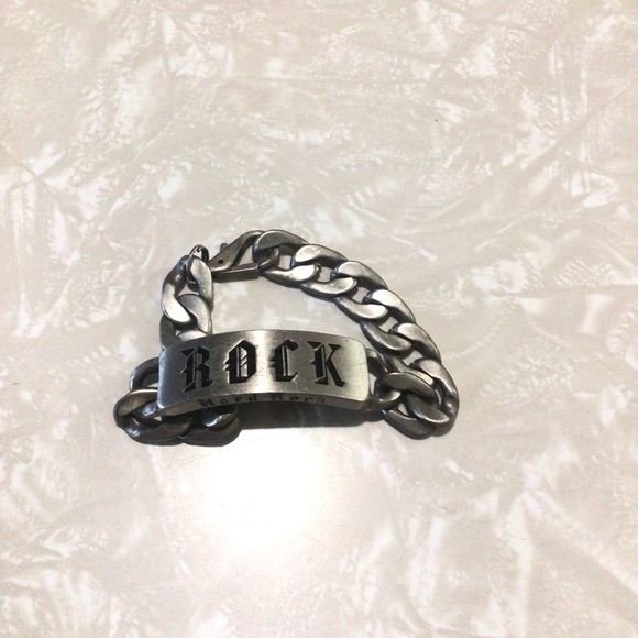 Hard rock spell out men’s silver tone chain link bracelet - Picture 3 of 7